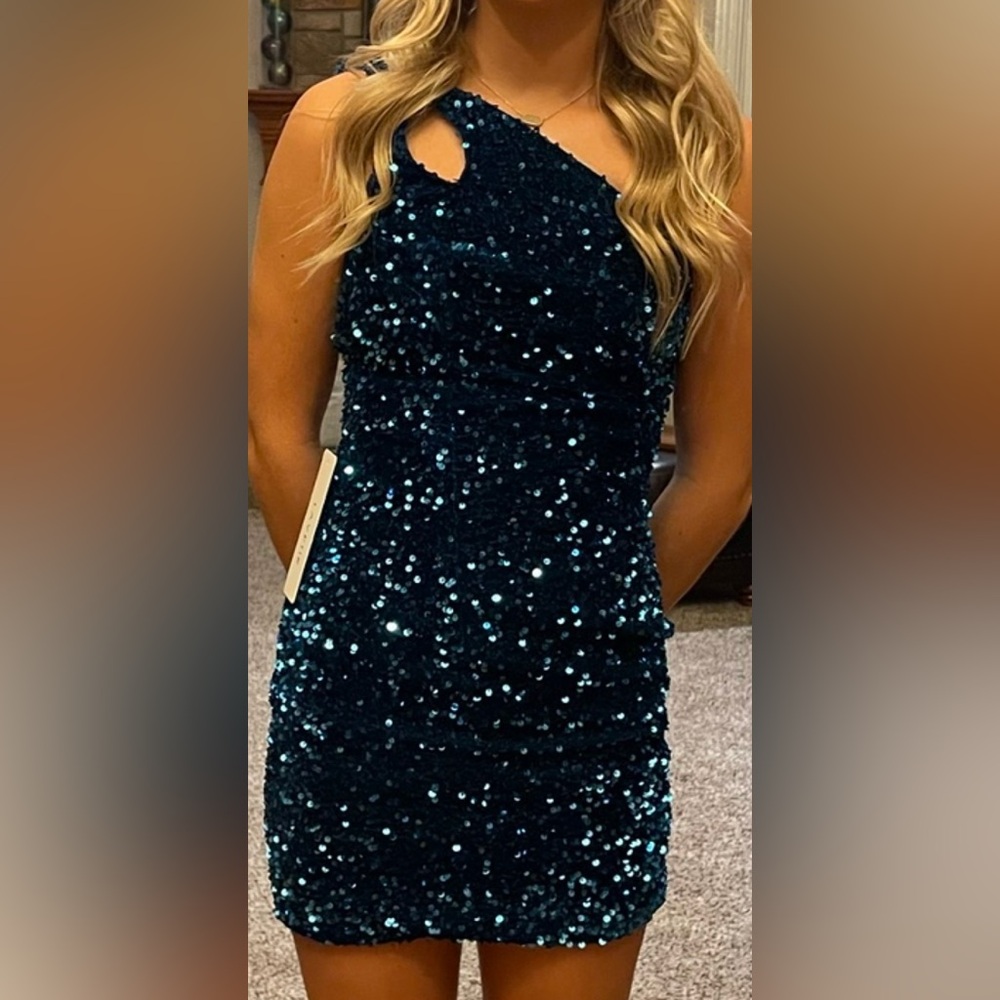 One-Shoulder Sequin Asymmetrical Mini Dress in Navy